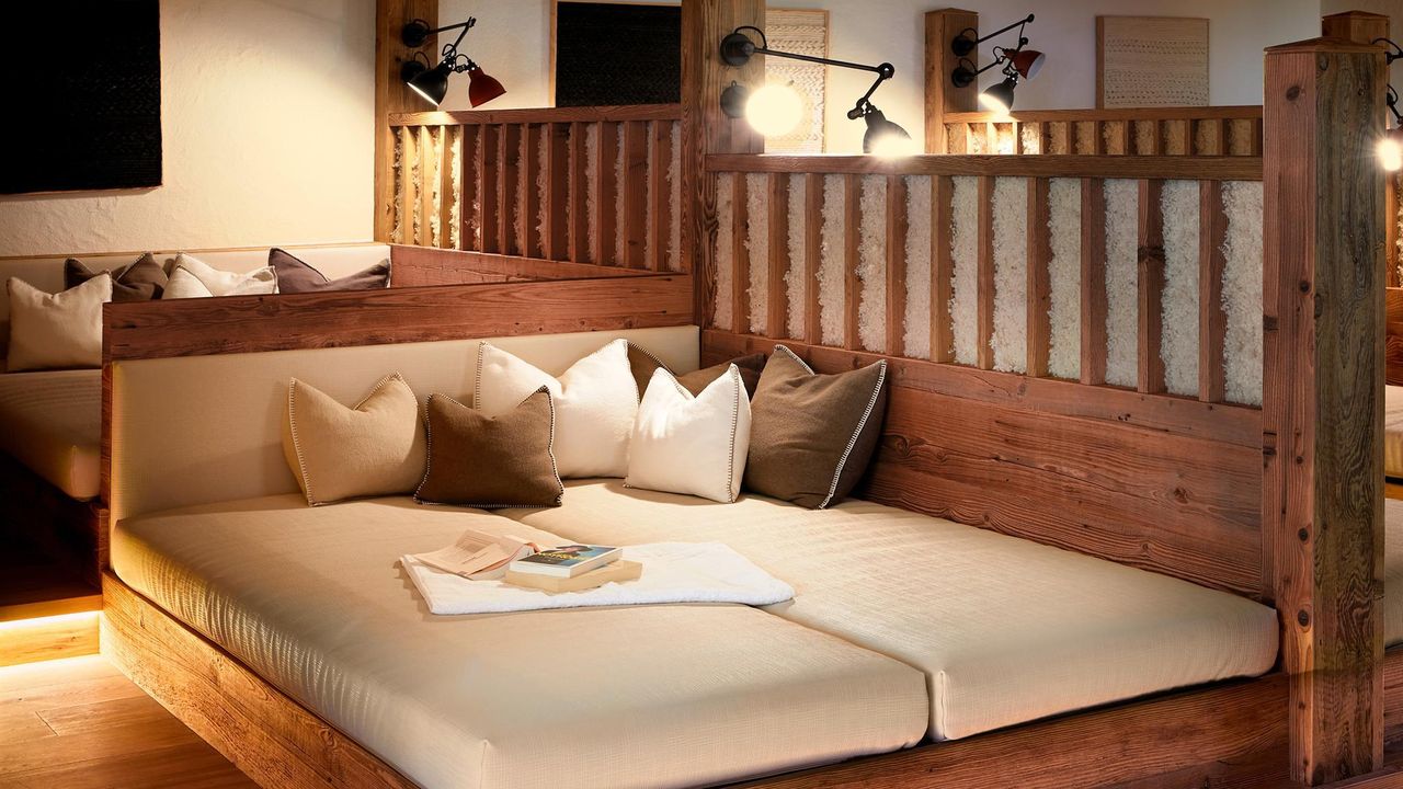 SPA-CHALET Ruheraum Bibliothek SPA-CHALET Ruheraum Bibliothek